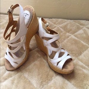 BOC white wedges